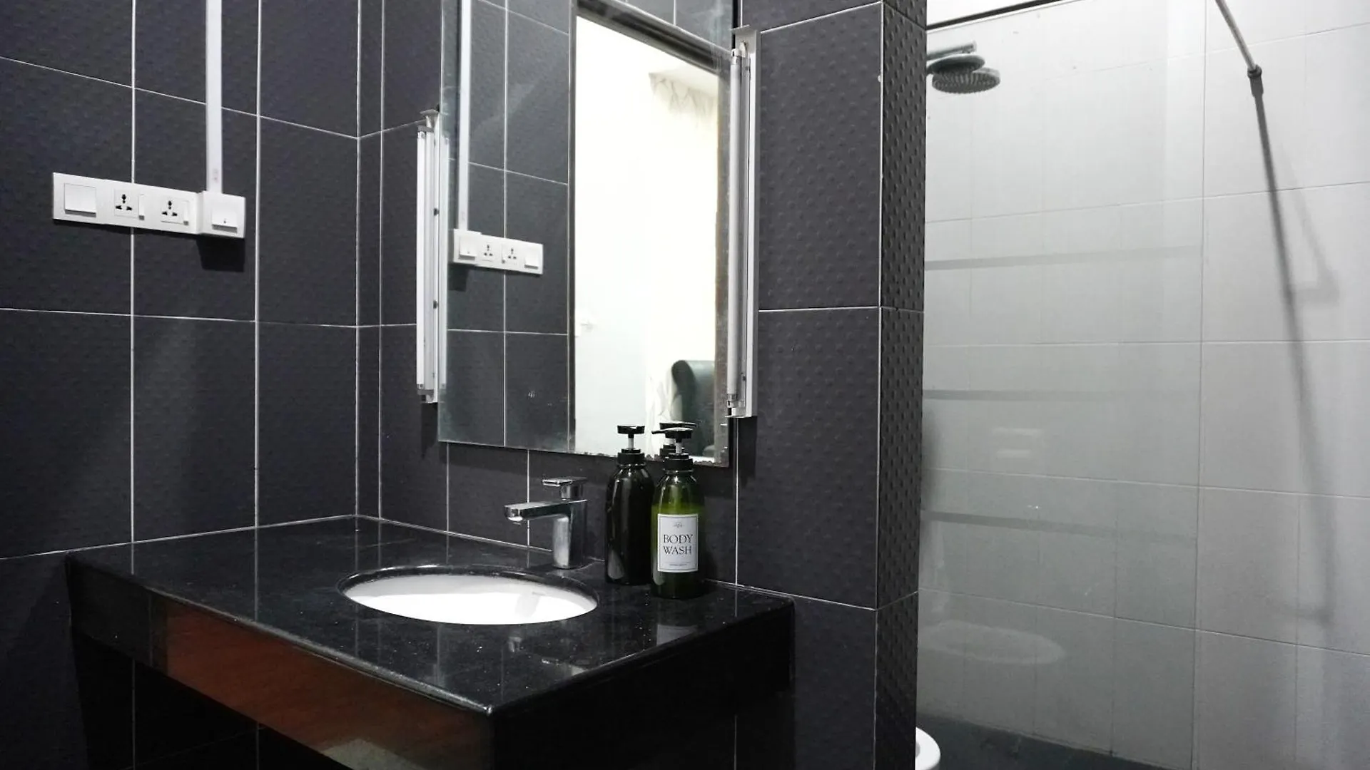 40P, Subang Villa With Pool/Bbq/Karaoke/Meeting Subang Jaya